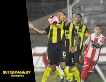 Peñarol tropieza ante River Plate y deja dudas en su funcionamiento
